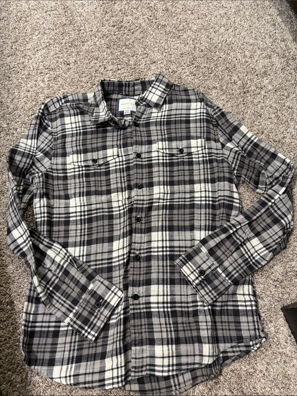 American Eagle Outfitters Black and White Plaid Flannel Shirt